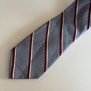 Jos. A. Bank Necktie Mens OS Blue Red Striped Silk Signature Collection